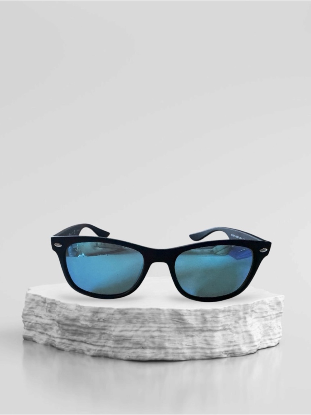 Ray-Ban Junior Blue Mirror Sunglasses Black Frame - Picture 2 of 5